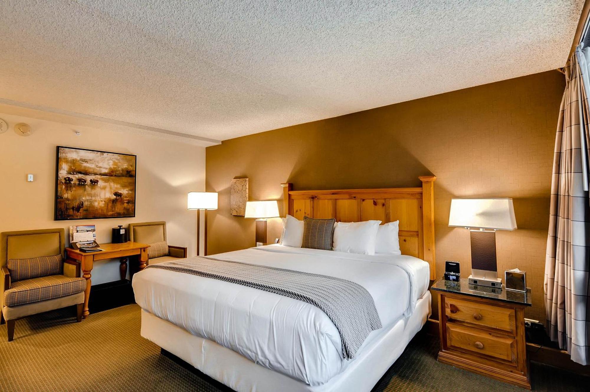 Lodge King Room